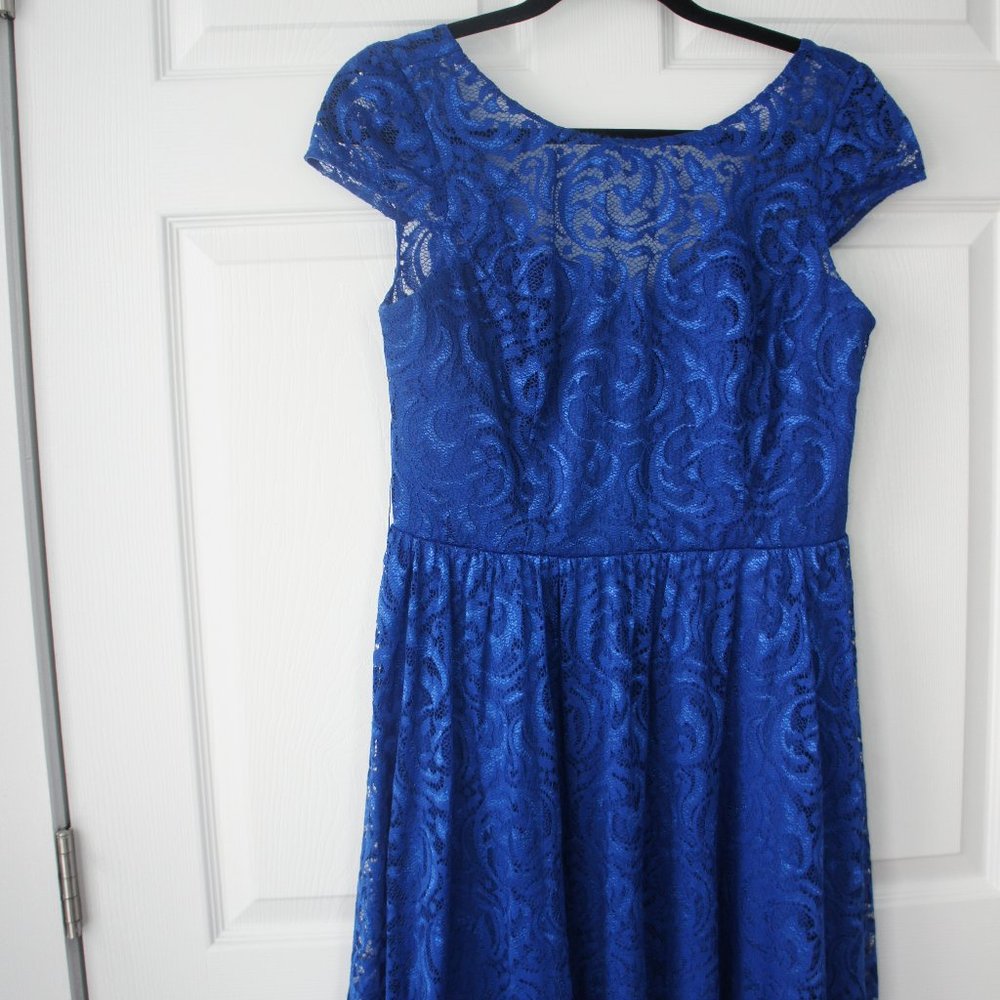 Marina Bright Blue Lace Dress Size 8 with belt - Picture 2 of 16